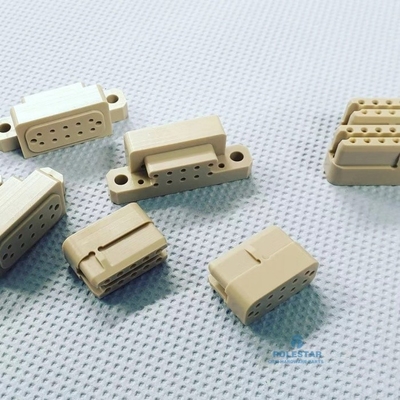 Hassas Plastik CNC İşlenmiş Parçalar POM ABS Naylon Delrin HDPE Polikarbonat PTFE PP PEEK